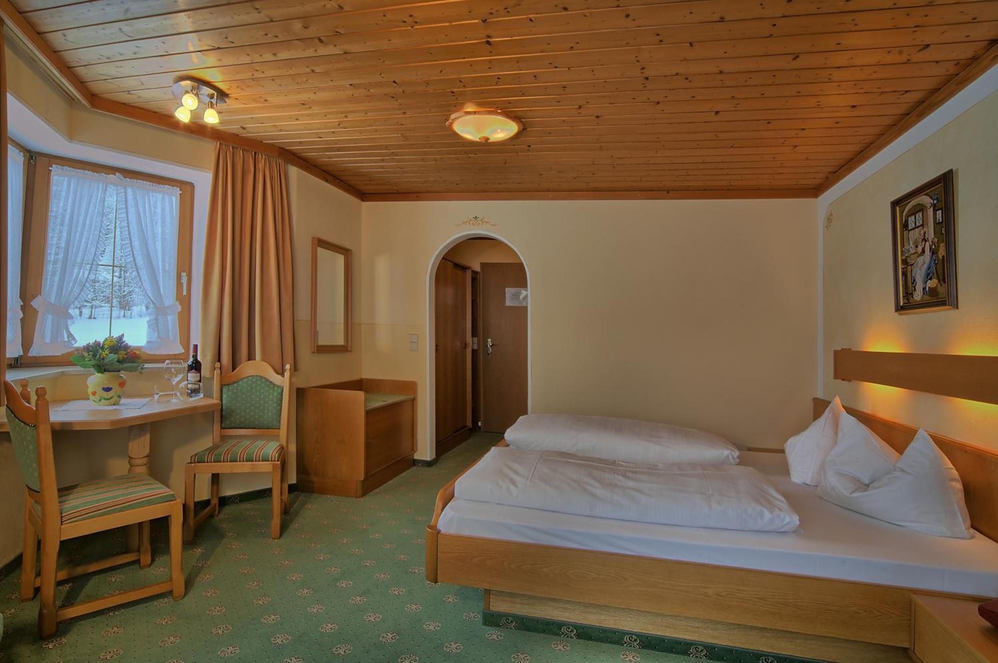 Hotel Bergheimat เชอเนา อัม เคอนิกเซ ภายนอก รูปภาพ